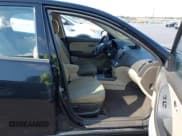 ✅ 2010 Hyundai Elantra SE • VIN: KMHDU4AD8AU854061 • Lot: 43454990. Listed on IAAI with 61,960 mi. Free auction sales archive from the USA and detailed vehicle history report at DreamBid. Image 5.