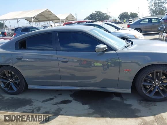 ✅ 2019 Dodge Charger Scat Pack • VIN: 2C3CDXGJ4KH511139 • Лот: 43346608. Опубликован ранее на IAAI с пробегом 25 560 миль. Бесплатный доступ к архиву аукционных продаж из США и подробный отчёт об истории автомобиля на DreamBid. Изображение 13.