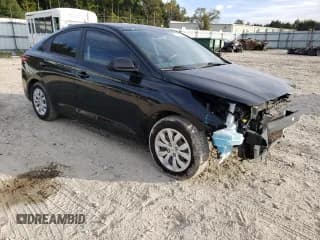 ✅ 2021 Hyundai Accent SE • VIN: 3KPC24A66ME128855 • Lot: 70213813. Wystawiony na Copart z przebiegiem 67 408 mil. Bezpłatny archiwum sprzedaży aukcyjnych z USA i szczegółowy raport historii pojazdu na DreamBid. Zdjęcie 4.