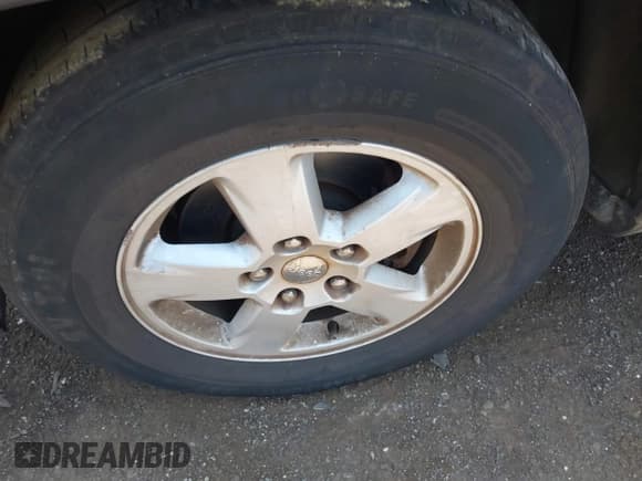 ✅ 2011 Jeep Grand Cherokee Laredo • VIN: 1J4RR4GG7BC596730 • Lot: 42473954. Listed on IAAI with 163,674 mi. Free auction sales archive from the USA and detailed vehicle history report at DreamBid. Image 12.