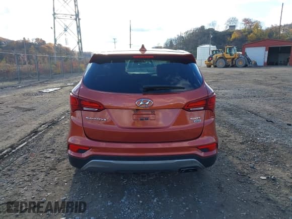 ✅ 2017 Hyundai Santa Fe 2.4L • VIN: 5XYZTDLB5HG404145 • Lot: 43653936. Listed on IAAI with 86,009 mi. Free auction sales archive from the USA and detailed vehicle history report at DreamBid. Image 16.