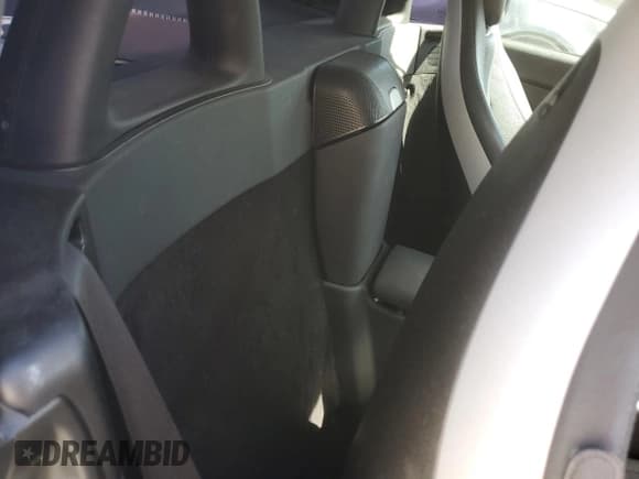 ✅ 2006 Mercedes-Benz SLK 350 • VIN: WDBWK56F96F112006 • Лот: 76282434. Опубликован ранее на Copart с пробегом 133 413 миль. Бесплатный доступ к архиву аукционных продаж из США и подробный отчёт об истории автомобиля на DreamBid. Изображение 10.