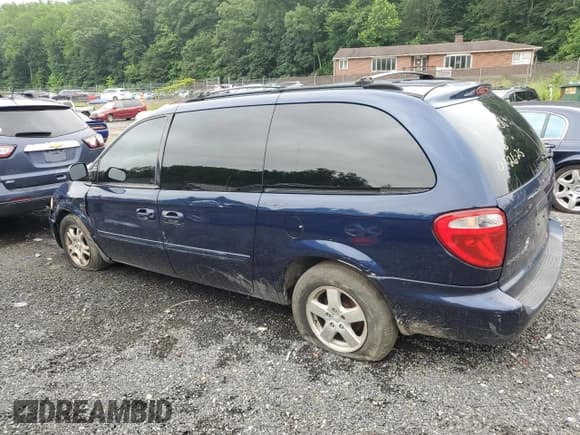 ✅ 2006 Dodge Grand Caravan SXT • VIN: 2D4GP44L26R713070 • Lot: 60822935. Listed on Copart with Not provided. Free auction sales archive from the USA and detailed vehicle history report at DreamBid. Image 2.