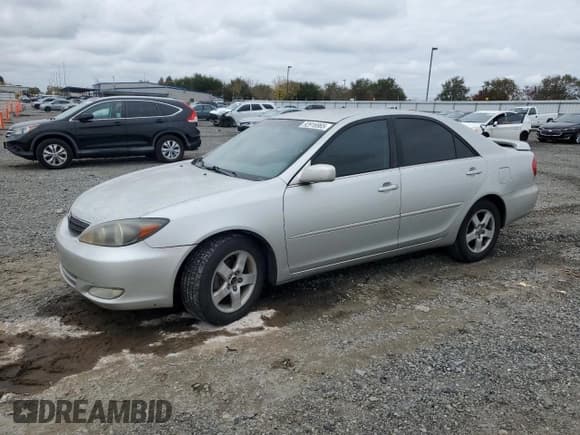 ✅ 2002 Toyota Camry XLE • VIN: 4T1BE32K22U001149 • Lot: 92916965. Listed on Copart with 233,885 mi. Free auction sales archive from the USA and detailed vehicle history report at DreamBid. Image 1.