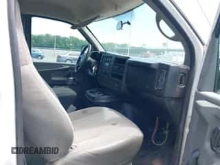 2008 Chevrolet City Express Cargo с VIN 1GCHG35K581229371, выставлен на аукционе IAAI как лот 42681076 с пробегом 118 766 миль миль и . История ставок и продаж доступна на DreamBid. Изображение 5.