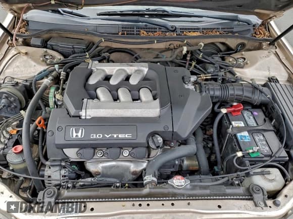 ✅ 2000 Honda Accord EX • VIN: 1HGCG1650YA067450 • Lot: 95983475. Listed on Copart with 150,780 mi. Free auction sales archive from the USA and detailed vehicle history report at DreamBid. Image 11.