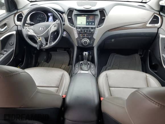 ✅ 2017 Hyundai Santa Fe 2.4L • VIN: 5XYZUDLB0HG434358 • Lot: 82641375. Wystawiony na Copart z przebiegiem 108 598 mil mil. Skorzystaj z bezpłatnego archiwum sprzedaży aukcyjnych z USA i zobacz szczegółowy raport historii pojazdu na DreamBid. Zdjęcie 8.