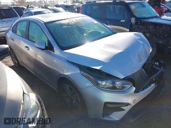 ✅ 2020 Kia Forte EX • VIN: 3KPF54AD7LE214015 • Лот: 43605882. Опубликован ранее на IAAI с пробегом 77 802 миль. Бесплатный доступ к архиву аукционных продаж из США и подробный отчёт об истории автомобиля на DreamBid. Изображение 1.