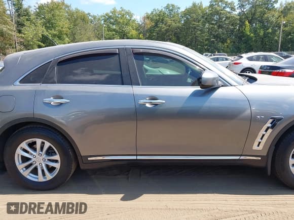 ✅ 2017 Infiniti QX70 • VIN: JN8CS1MW3HM415348 • Lot: 43117674. Wystawiony na IAAI z przebiegiem 141 838 mil. Bezpłatny archiwum sprzedaży aukcyjnych z USA i szczegółowy raport historii pojazdu na DreamBid. Zdjęcie 13.