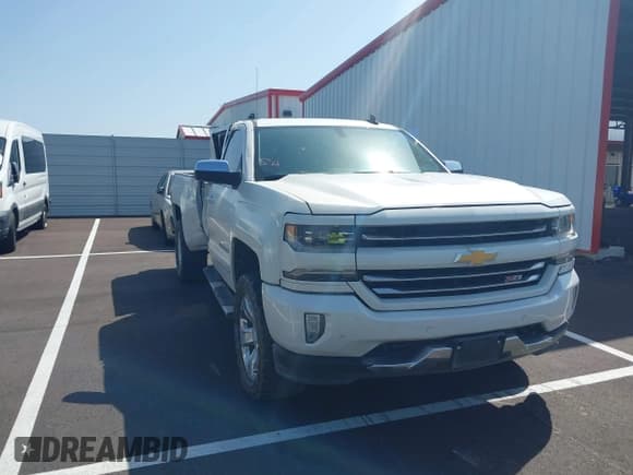 ✅ 2018 Chevrolet Silverado 1500 LTZ • VIN: 3GCUKSEC6JG639653 • Lot: 42800397. Wystawiony na IAAI z przebiegiem 62 676 mil. Bezpłatny archiwum sprzedaży aukcyjnych z USA i szczegółowy raport historii pojazdu na DreamBid. Zdjęcie 1.