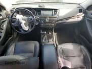 ✅ 2014 Kia Cadenza Limited • VIN: KNALN4D74E5129850 • Lot: 71432155. Wystawiony na Copart z przebiegiem 219 284 mil. Bezpłatny archiwum sprzedaży aukcyjnych z USA i szczegółowy raport historii pojazdu na DreamBid. Zdjęcie 8.