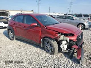 ✅ 2021 Hyundai Kona SE • VIN: KM8K12AA4MU622961 • Лот: 69034304. Опубликован ранее на Copart с пробегом 38 398 миль. Бесплатный доступ к архиву аукционных продаж из США и подробный отчёт об истории автомобиля на DreamBid. Изображение 4.