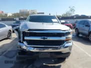 ✅ 2018 Chevrolet Silverado 1500 LT • VIN: 3GCPCREC1JG358699 • Lot: 43492968. Wystawiony na IAAI z przebiegiem 120 924 mil. Bezpłatny archiwum sprzedaży aukcyjnych z USA i szczegółowy raport historii pojazdu na DreamBid. Zdjęcie 12.