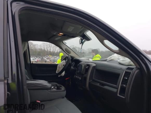 ✅ 2018 Ram 1500 Tradesman • VIN: 3C6RR7KT6JG130396 • Lot: 41206730. Listed on IAAI with 40,260 mi. Free auction sales archive from the USA and detailed vehicle history report at DreamBid. Image 5.