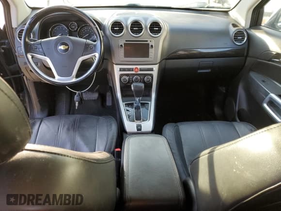 ✅ 2015 Chevrolet Captiva Sport LTZ • VIN: 3GNAL4EKXFS525301 • Lot: 91886005. Wystawiony na Copart z przebiegiem 108 137 mil. Bezpłatny archiwum sprzedaży aukcyjnych z USA i szczegółowy raport historii pojazdu na DreamBid. Zdjęcie 8.