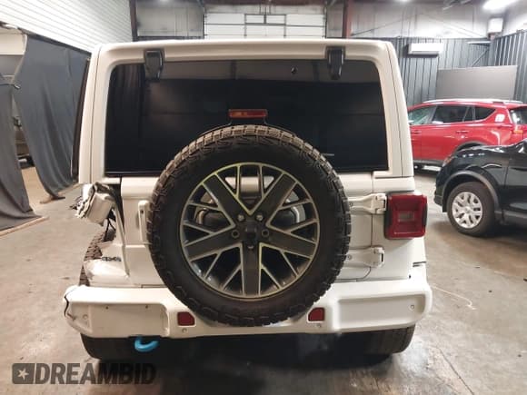 ✅ 2024 Jeep Wrangler High Altitude • VIN: 1C4RJXU63RW147273 • Lot: 42242695. Listed on IAAI with 18,783 mi. Free auction sales archive from the USA and detailed vehicle history report at DreamBid. Image 16.