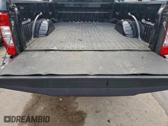 ✅ 2020 Ford F-250 XL • VIN: 1FTBF2B61LEC66056 • Lot: 92379385. Wystawiony na Copart z przebiegiem 19 810 mil. Bezpłatny archiwum sprzedaży aukcyjnych z USA i szczegółowy raport historii pojazdu na DreamBid. Zdjęcie 10.