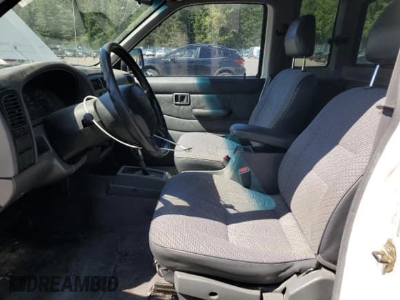 ✅ 1996 Nissan Frontier XE • VIN: 1N6SD16S8TC336698 • Лот: 59005305. Опубликован ранее на Copart с пробегом 286 264 миль. Бесплатный доступ к архиву аукционных продаж из США и подробный отчёт об истории автомобиля на DreamBid. Изображение 7.