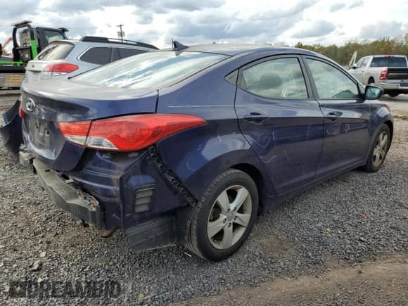 ✅ 2012 Hyundai Elantra Limited • VIN: 5NPDH4AE2CH098273 • Lot: 82327235. Wystawiony na Copart z przebiegiem 156 107 mil. Bezpłatny archiwum sprzedaży aukcyjnych z USA i szczegółowy raport historii pojazdu na DreamBid. Zdjęcie 3.