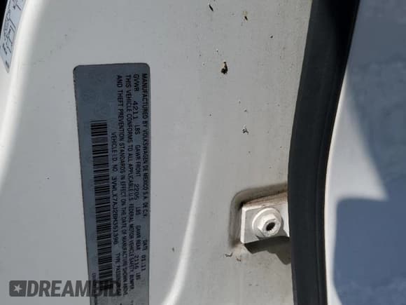 ✅ 2011 Volkswagen Jetta SEL • VIN: 3VWLX7AJ2BM351398 • Lot: 57559365. Listed on Copart with 183,376 mi. Free auction sales archive from the USA and detailed vehicle history report at DreamBid. Image 12.