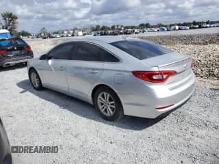 ✅ 2016 Hyundai Sonata SE • VIN: 5NPE24AF3GH407446 • Лот: 85206685. Опубликован ранее на Copart с пробегом 236 887 миль. Бесплатный доступ к архиву аукционных продаж из США и подробный отчёт об истории автомобиля на DreamBid. Изображение 2.