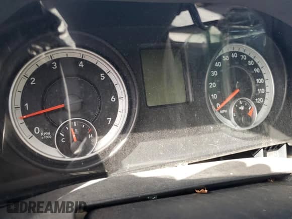 2013 Ram 1500 Express z VIN 1C6RR6KT7DS594837, wystawiony jako Copart lot #66371985 z przebiegiem Nie podano mil oraz Nie do naprawy • Non repairable. Historia ofert i sprzedaży dostępna na DreamBid. Obrazek 9.