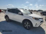 ✅ 2017 Toyota RAV4 XLE • VIN: 2T3WFREV2HW317013 • Lot: 87463465. Wystawiony na Copart z przebiegiem 85 894 mil. Bezpłatny archiwum sprzedaży aukcyjnych z USA i szczegółowy raport historii pojazdu na DreamBid. Zdjęcie 4.