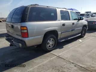2001 Chevrolet Suburban LT z VIN 3GNFK16T81G170557, wystawiony jako Copart lot #83070224 z przebiegiem 157 971 mil mil oraz Czysty tytuł • Clean title. Historia ofert i sprzedaży dostępna na DreamBid. Obrazek 3.