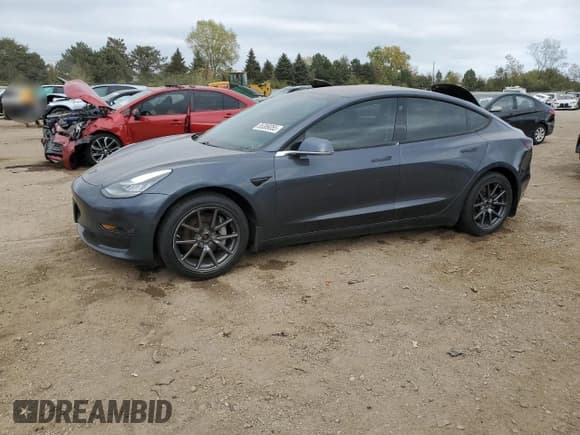 ✅ 2018 Tesla Model 3 Long Range Battery • VIN: 5YJ3E1EB8JF104298 • Lot: 85389055. Wystawiony na Copart z przebiegiem 107 774 mil. Bezpłatny archiwum sprzedaży aukcyjnych z USA i szczegółowy raport historii pojazdu na DreamBid. Zdjęcie 1.