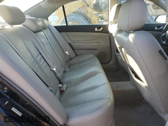 ✅ 2008 Hyundai Sonata SE • VIN: 5NPEU46F38H351111 • Лот: 79383294. Опубликован ранее на Copart с пробегом 173 059 миль. Бесплатный доступ к архиву аукционных продаж из США и подробный отчёт об истории автомобиля на DreamBid. Изображение 10.