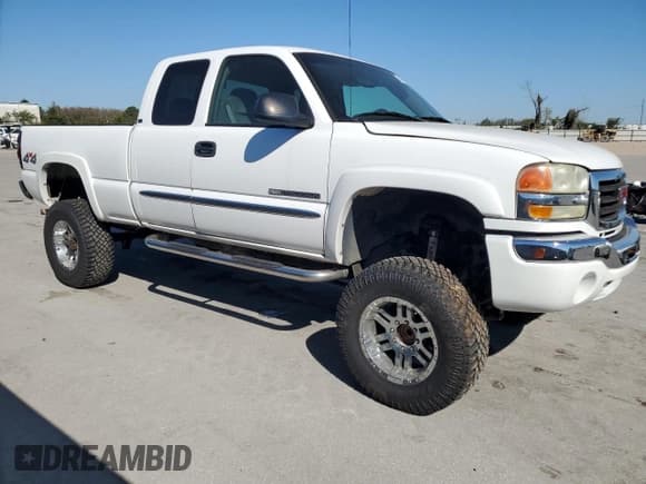 ✅ 2007 GMC Sierra 2500HD SLE1 • VIN: 1GTHK29U77E194327 • Лот: 48697575. Опубликован ранее на Copart с пробегом 263 004 миль. Бесплатный доступ к архиву аукционных продаж из США и подробный отчёт об истории автомобиля на DreamBid. Изображение 4.