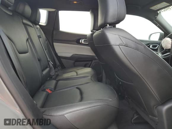 ✅ 2024 Jeep Compass Limited • VIN: 3C4NJDCN6RT579853 • Lot: 57946295. Listed on Copart with 3,978 mi. Free auction sales archive from the USA and detailed vehicle history report at DreamBid. Image 11.