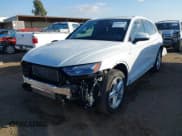 ✅ 2024 Audi Q5 S line Premium Plus • VIN: WA1E2AFY0R2070483 • Lot: 41450908. Wystawiony na IAAI z przebiegiem 12 881 mil. Bezpłatny archiwum sprzedaży aukcyjnych z USA i szczegółowy raport historii pojazdu na DreamBid. Zdjęcie 18.