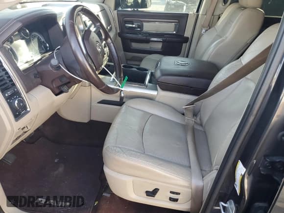 ✅ 2015 Ram 2500 Laramie • VIN: 3C6UR5FLXFG614653 • Lot: 89804655. Listed on Copart with 207,152 mi. Free auction sales archive from the USA and detailed vehicle history report at DreamBid. Image 7.