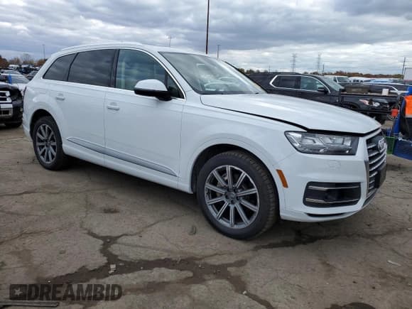 ✅ 2018 Audi Q7 Prestige • VIN: WA1VAAF75JD039216 • Lot: 90935655. Wystawiony na Copart z przebiegiem 134 234 mil. Bezpłatny archiwum sprzedaży aukcyjnych z USA i szczegółowy raport historii pojazdu na DreamBid. Zdjęcie 4.