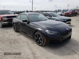 ✅ 2023 BMW 2 Series M240i xDrive • VIN: 3MW53CM03P8D10889 • Lot: 46265183. Wystawiony na Copart z przebiegiem 199 mil. Bezpłatny archiwum sprzedaży aukcyjnych z USA i szczegółowy raport historii pojazdu na DreamBid. Zdjęcie 4.