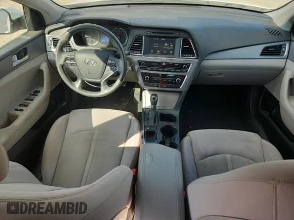 2016 Hyundai Sonata SE with VIN 5NPE24AF6GH324271, listed as a Copart auction lot 86168585 with 86,917 mi miles and Salvage title. Bid and sale history available at DreamBid. Image 8.