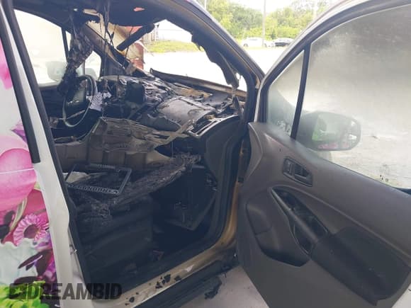 ✅ 2022 Ford Transit Connect XL • VIN: NM0LS7S23N1531755 • Lot: 42627538. Listed on IAAI with Not provided. Free auction sales archive from the USA and detailed vehicle history report at DreamBid. Image 5.