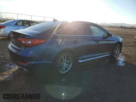 ✅ 2017 Hyundai Sonata Sport • VIN: 5NPE34AB2HH558175 • Lot: 71737202. Listed on Copart with 60,913 mi. Free auction sales archive from the USA and detailed vehicle history report at DreamBid. Image 3.