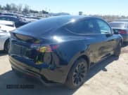 ✅ 2023 Tesla Model Y Long Range • VIN: 7SAYGDEE9PF591096 • Lot: 41762917. Wystawiony na IAAI z przebiegiem 22 582 mil. Bezpłatny archiwum sprzedaży aukcyjnych z USA i szczegółowy raport historii pojazdu na DreamBid. Zdjęcie 4.