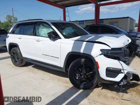 ✅ 2025 Jeep Grand Cherokee Limited • VIN: 1C4RJGBG0SC283119 • Лот: 42287401. Опубликован ранее на IAAI с пробегом 2 721 миль. Бесплатный доступ к архиву аукционных продаж из США и подробный отчёт об истории автомобиля на DreamBid. Изображение 14.