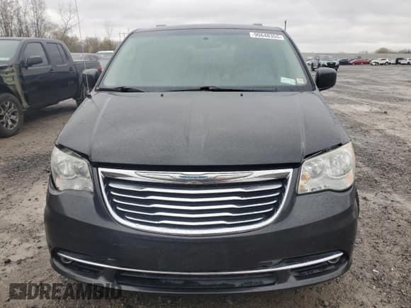 ✅ 2011 Chrysler Town & Country Touring • VIN: 2A4RR5DG7BR771415 • Lot: 90648355. Listed on Copart with 59,367 mi. Free auction sales archive from the USA and detailed vehicle history report at DreamBid. Image 5.