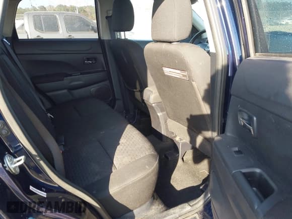 ✅ 2011 Mitsubishi Outlander SE • VIN: JA4AR4AU3BZ009996 • Lot: 43712124. Listed on IAAI with 144,464 mi. Free auction sales archive from the USA and detailed vehicle history report at DreamBid. Image 8.