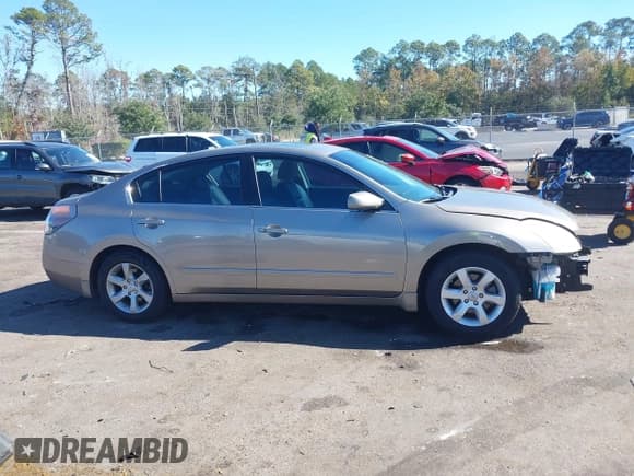 ✅ 2008 Nissan Altima SL • VIN: 1N4AL21E18C196824 • Lot: 43676069. Listed on IAAI with 93,779 mi. Free auction sales archive from the USA and detailed vehicle history report at DreamBid. Image 13.