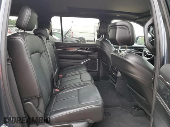 ✅ 2024 Jeep Wagoneer • VIN: 1C4SJVAP9RS118046 • Lot: 65471975. Listed on Copart with 8,678 mi. Free auction sales archive from the USA and detailed vehicle history report at DreamBid. Image 11.