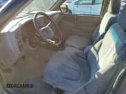 ✅ 2002 GMC Sonoma SLS • VIN: 1GTCS14W828187293 • Лот: 79711684. Опубликован ранее на Copart с пробегом Не указан. Бесплатный доступ к архиву аукционных продаж из США и подробный отчёт об истории автомобиля на DreamBid. Изображение 7.