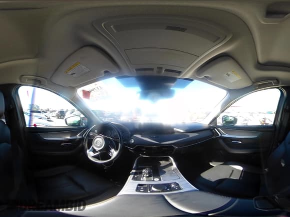 ✅ 2024 Mazda CX-90 Preferred • VIN: JM3KKBHD1R1120197 • Lot: 43799896. Wystawiony na IAAI z przebiegiem 47 563 mil. Bezpłatny archiwum sprzedaży aukcyjnych z USA i szczegółowy raport historii pojazdu na DreamBid. Zdjęcie 18.