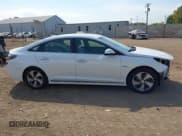 ✅ 2016 Hyundai Sonata • VIN: KMHE14L29GA021355 • Лот: 43240312. Опубликован ранее на IAAI с пробегом 87 076 миль. Бесплатный доступ к архиву аукционных продаж из США и подробный отчёт об истории автомобиля на DreamBid. Изображение 14.