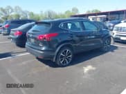 ✅ 2018 Nissan Rogue S • VIN: JN1BJ1CPXJW164412 • Lot: 41996230. Listed on IAAI with 103,325 mi. Free auction sales archive from the USA and detailed vehicle history report at DreamBid. Image 4.