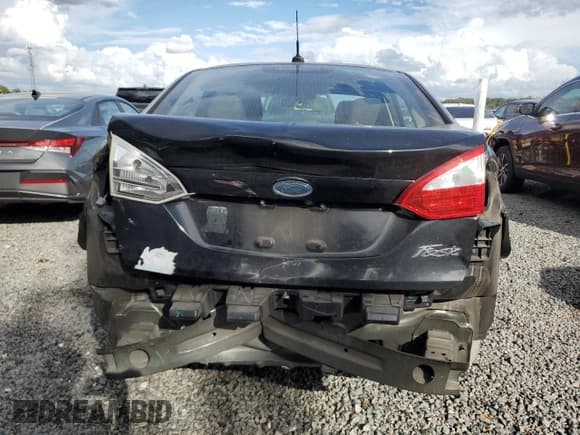 ✅ 2018 Ford Fiesta S • VIN: 3FADP4AJXJM105984 • Lot: 89800195. Listed on Copart with 55,584 mi. Free auction sales archive from the USA and detailed vehicle history report at DreamBid. Image 6.